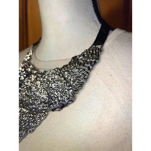 Traci Lynn Silver Texture Statement Necklace -- 18" - Picture 4 of 8